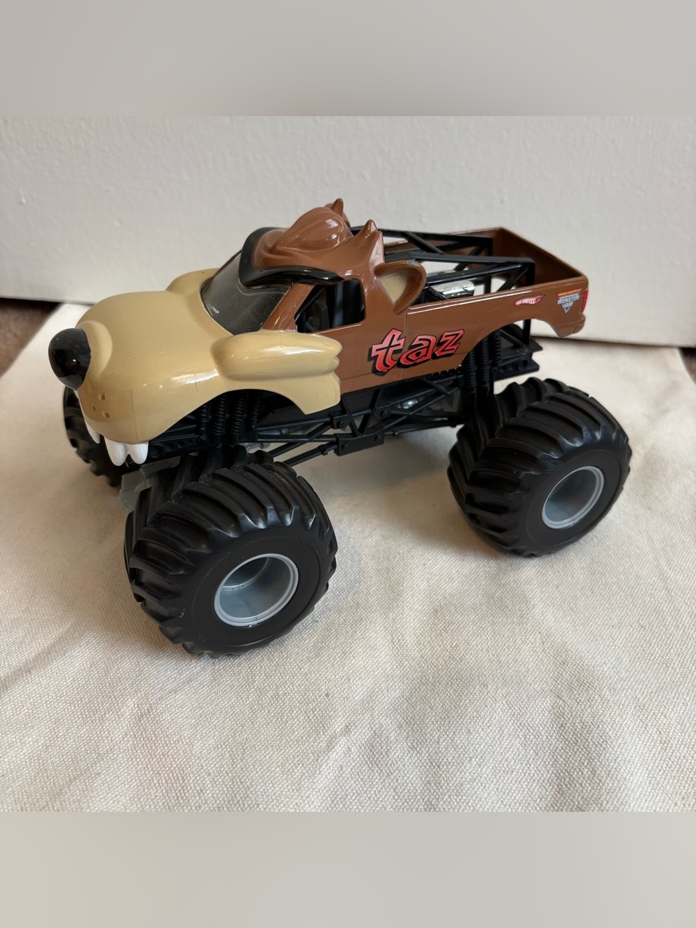 Hot Wheels Monster Jam Tattoo Series Taz Diecast Truck Looney Tunes